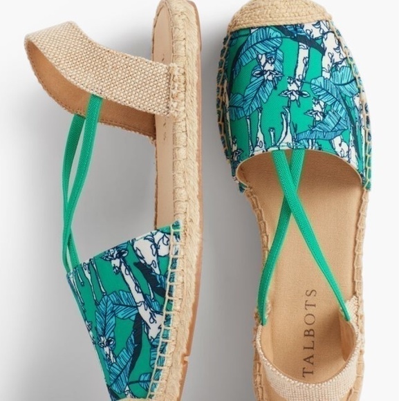 Talbots Shoes - EUC Talbots Ivy Canvas Espadrille Flats in Jungle Botanical Size 6.5
